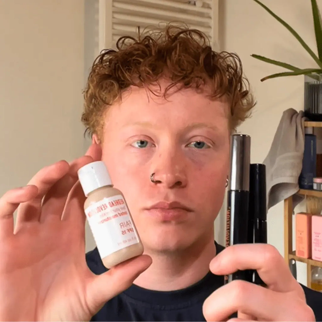 A-full-redheadmakeup-look-with-Dakota Redhead Revolution